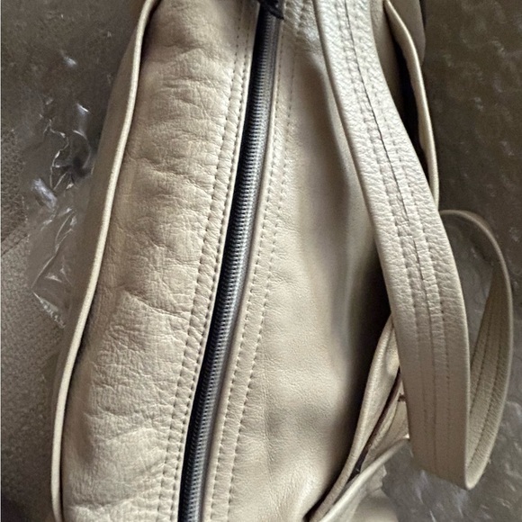 ILZE Heider Hand Crafted Artisan Leather Shoulder Barrel Bag Boho Design - Picture 14 of 16